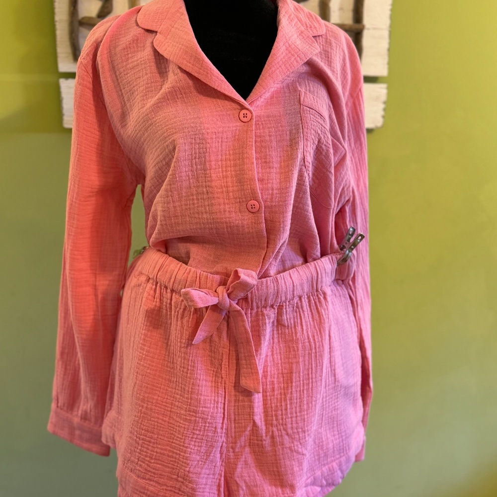 Chaser M/XL Top & Shorts